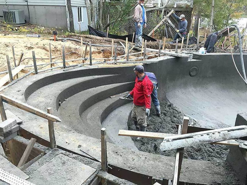 Купить бетон в Горном Щите: цена от 3200 за куб с доставкой, Бетонный ...